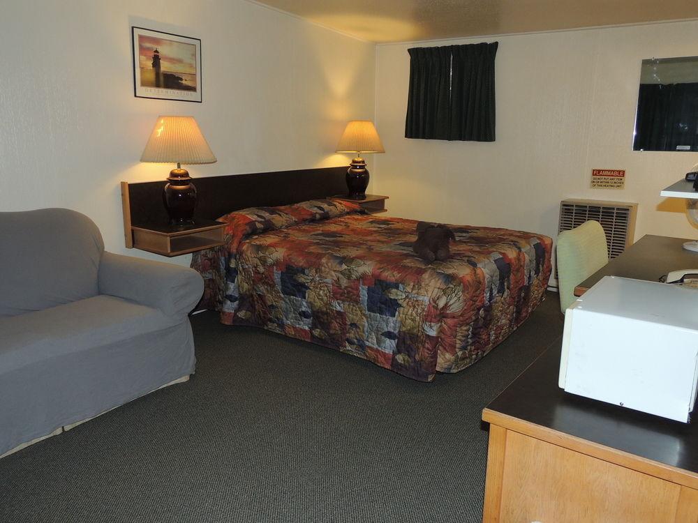100 Mile Motel & Rv Park 100 Mile House Exterior foto